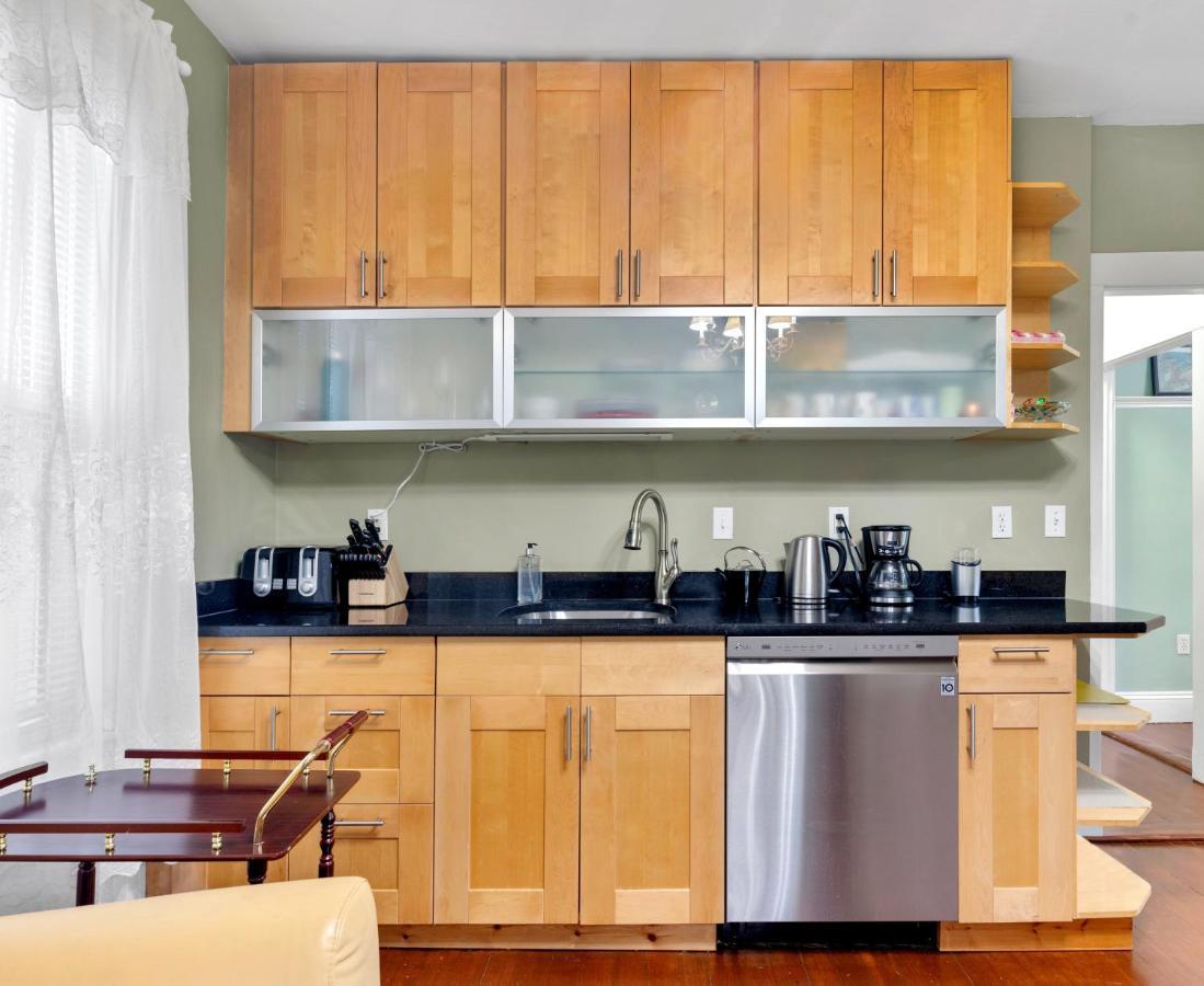 Bright & Spacious 2Br Apartment, Mins From Downtown Boston, Parking Eksteriør bilde