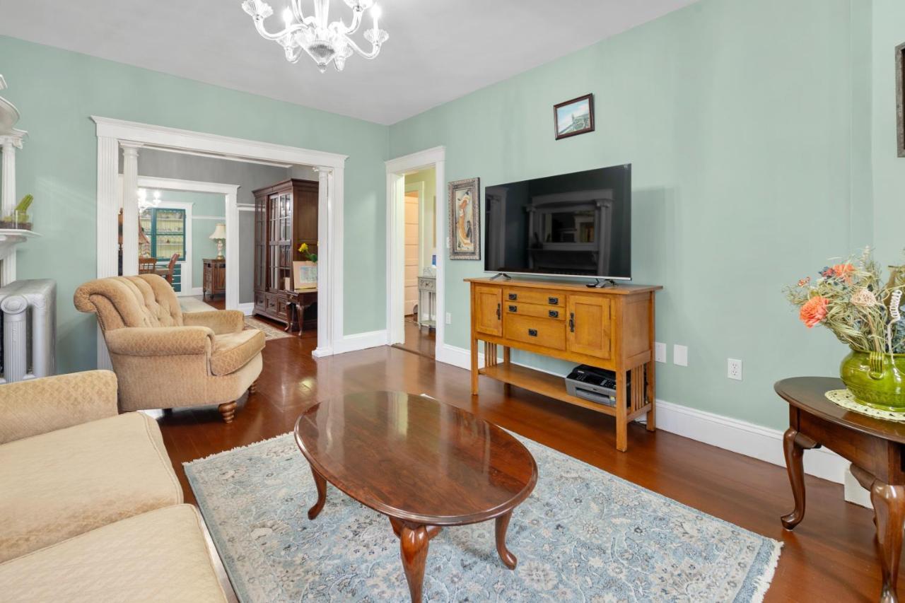 Bright & Spacious 2Br Apartment, Mins From Downtown Boston, Parking Eksteriør bilde